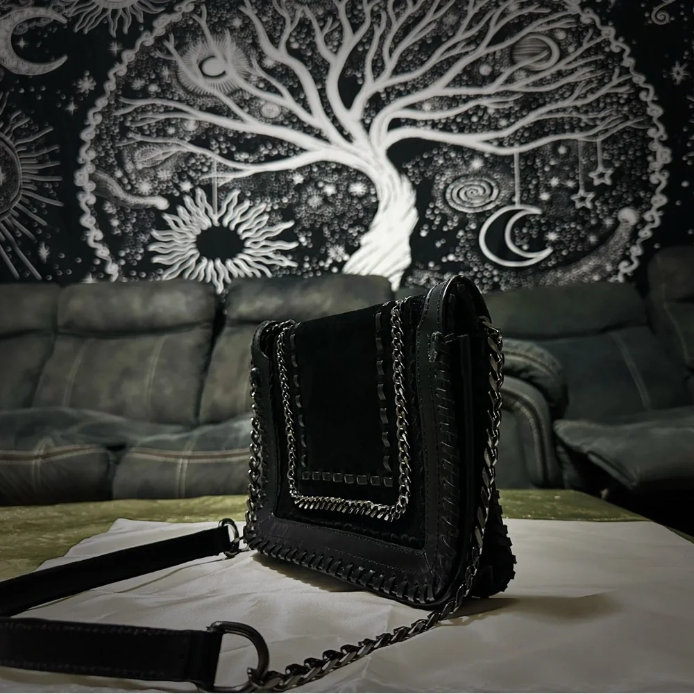 Vintage style Y2K Zara Black Crossbody Bag with Silver Chain - Picture 5 of 16